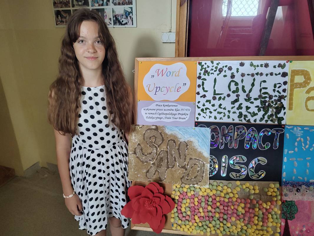 Sukces Oliwii w ogólnopolskim konkursie Word Upcycle - SP Krzemieniewice