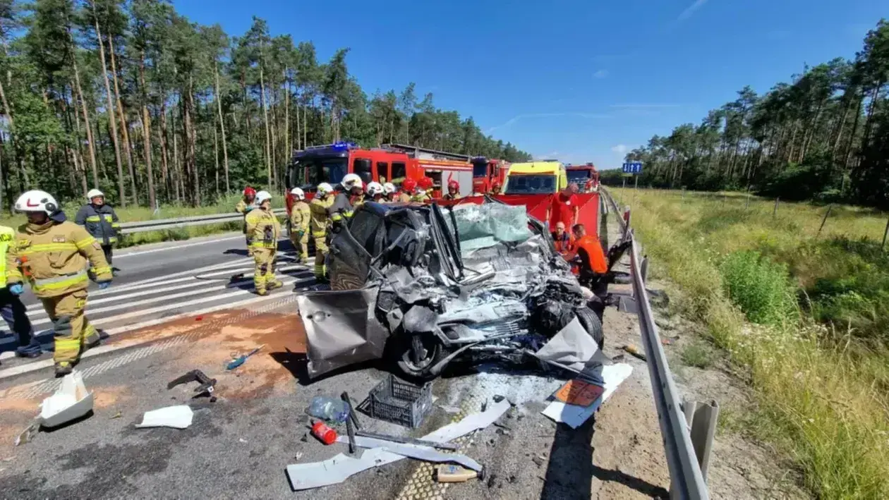 Młody mężczyzna zginął w wypadku między Piotrkowem a Bełchatowem