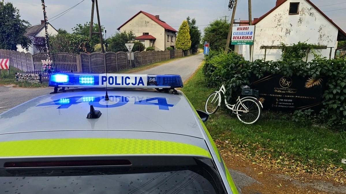 Nietrzeźwi rowerzyści na drogach powiatu piotrkowskiego. Policjanci reagują