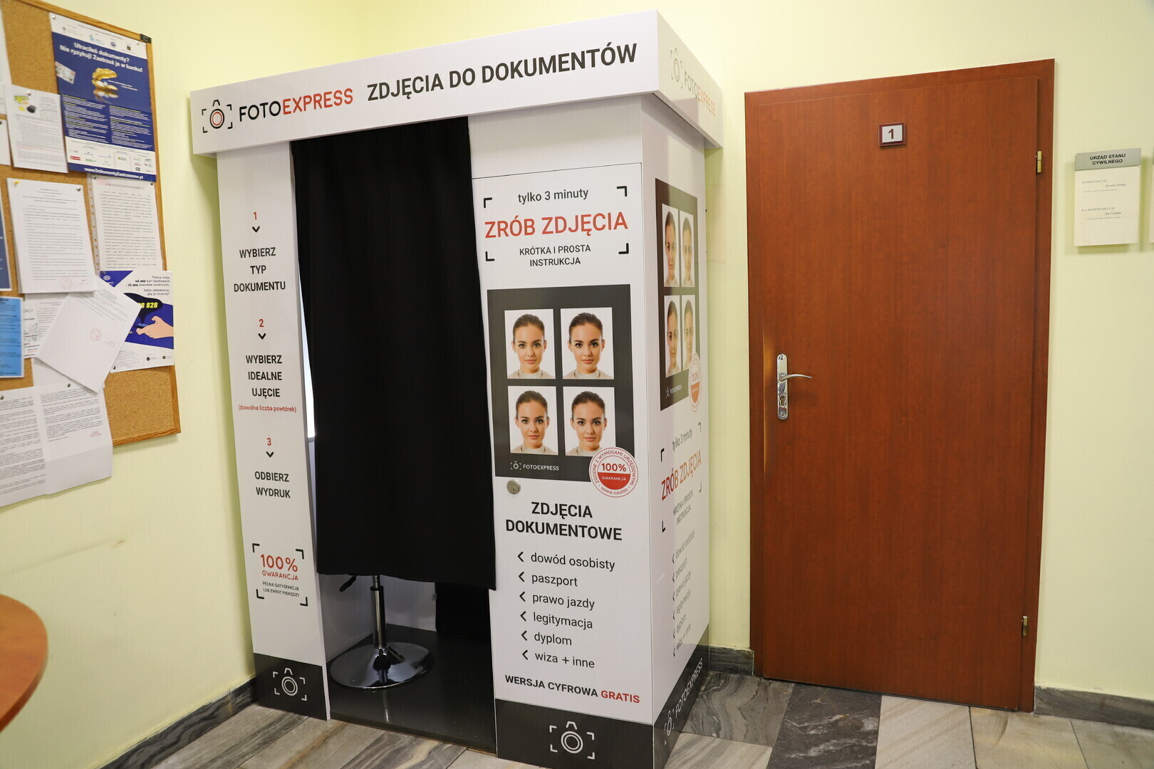 Zdjęcie do dowodu zrobisz w Urzędzie Gminy w Woli Krzysztoporskiej