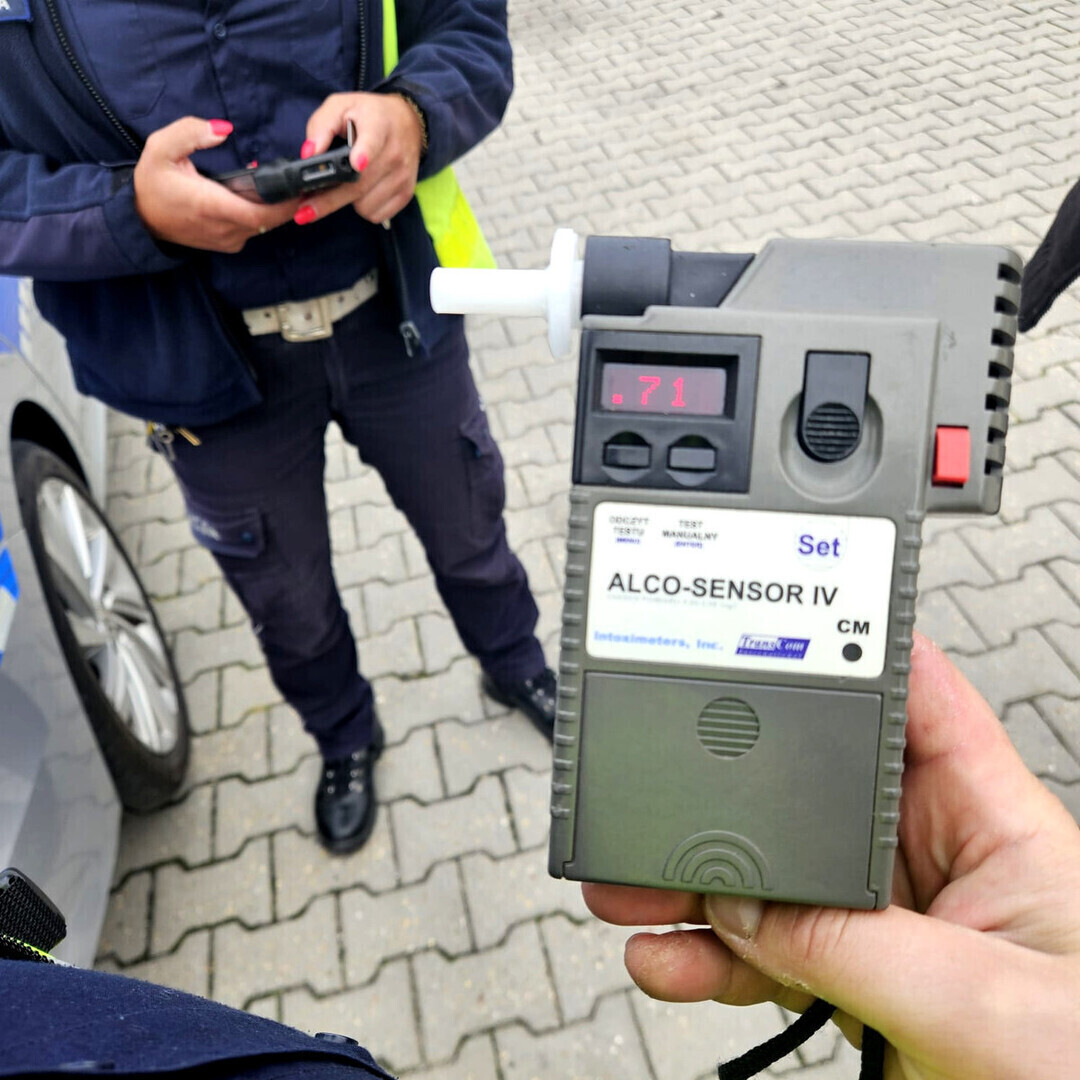 Na 660 kierujących jeden miał 15 promila alkoholu. Akcja trzeźwy poranek w Piotrkowie