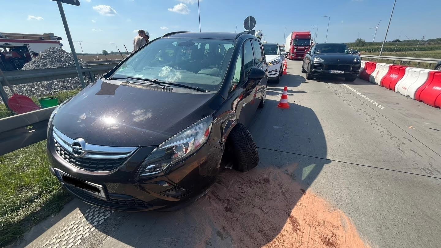 Dwa zdarzenia na S8 w okolicach Polichna. Duże utrudnienia na remontowanym odcinku