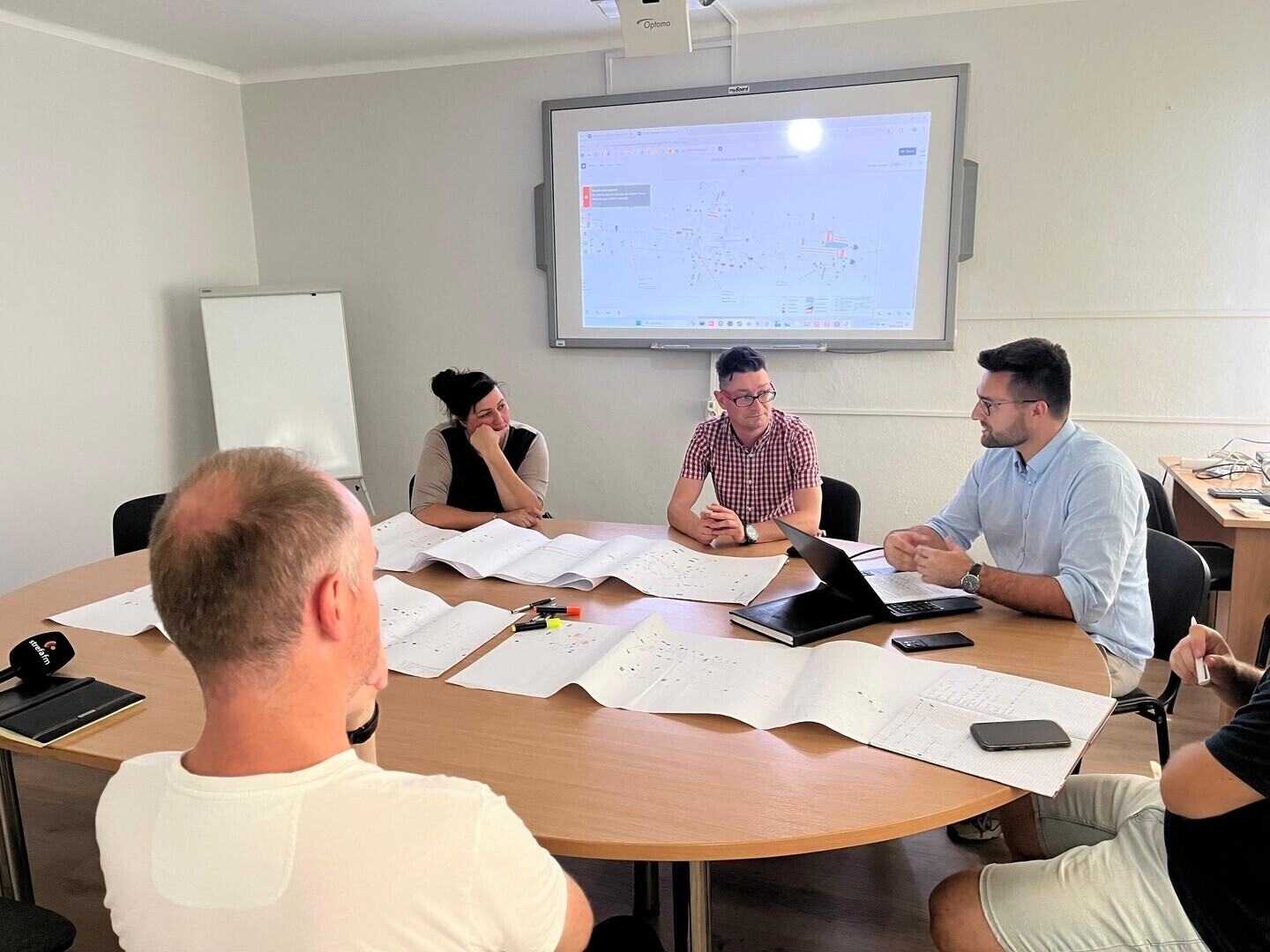 Piotrków Trybunalski stawia na bezpieczeństwo mniej przejść pasów dla aut więcej miejsca dla rowerów