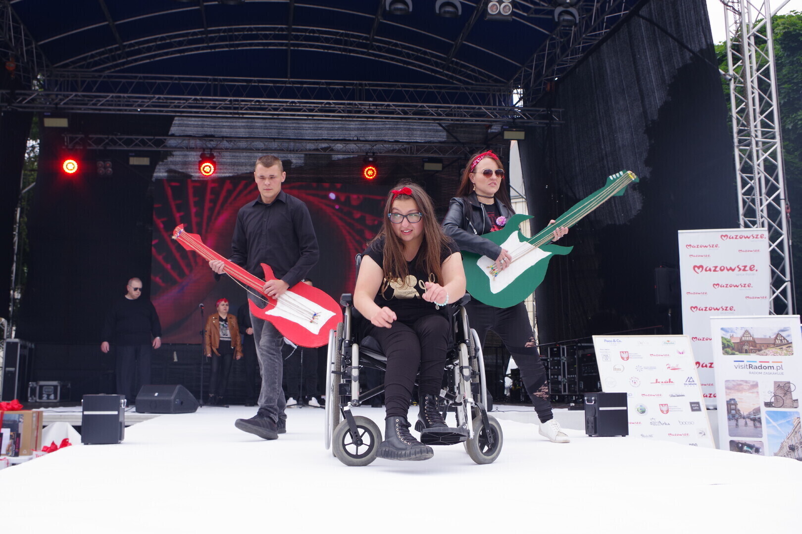 Festiwal Tacy Sami w Radomiu muzyka pasja i integracja