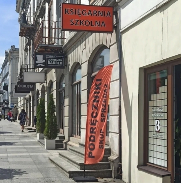 Skup podręczników szkolnych