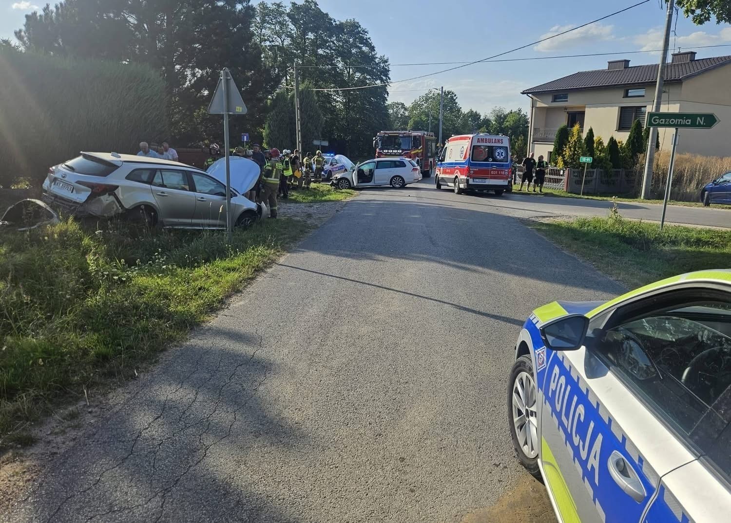 Groźny wypadek w Gazomii Nowej. Droga zablokowana