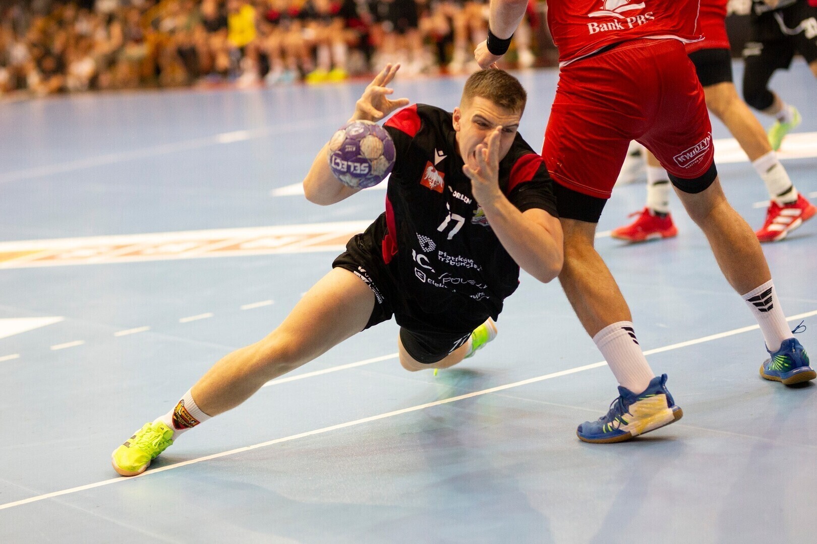 Pierwsze koty za płoty Piotrkowianina. Remis a potem porażka w rzutach karnych