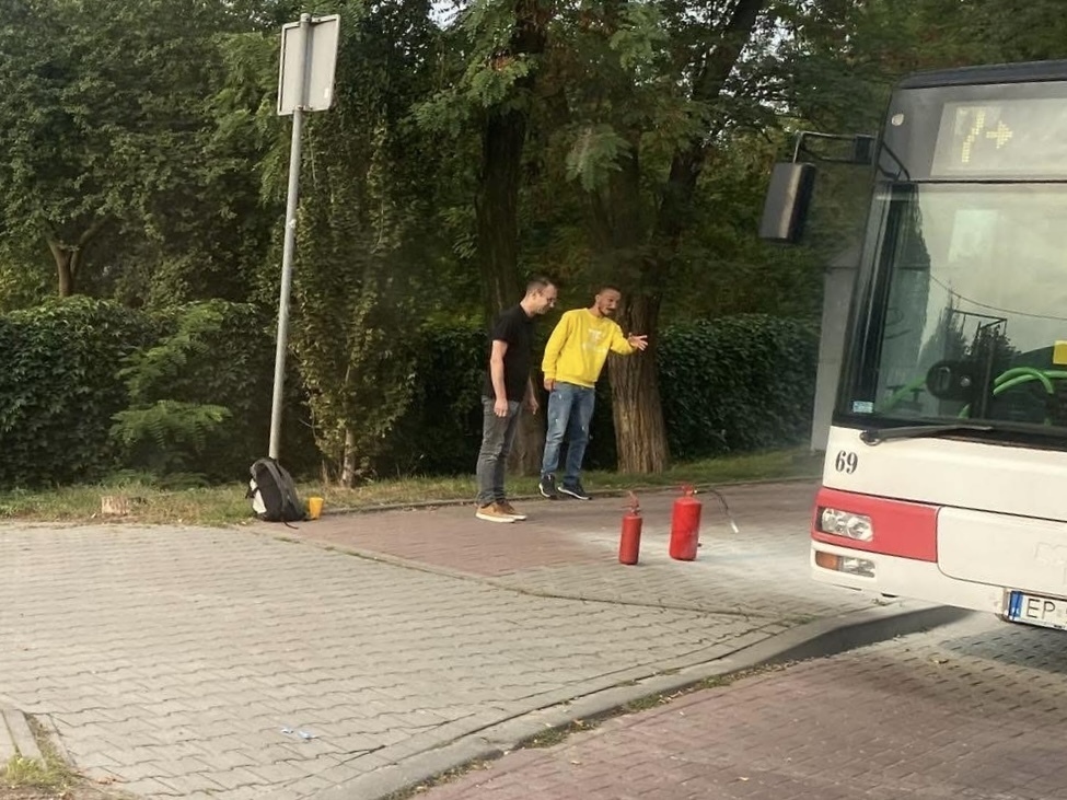 Pożar miejskiego autobusu na Sulejowskiej