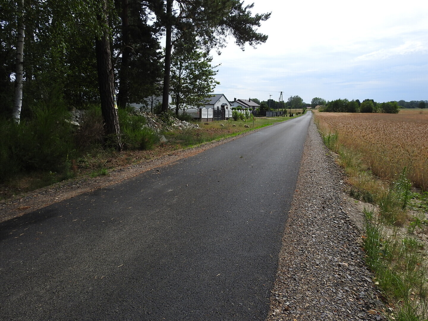 Nowa droga w Kawęczynie kolejny krok w rozwoju gminnej infrastruktury