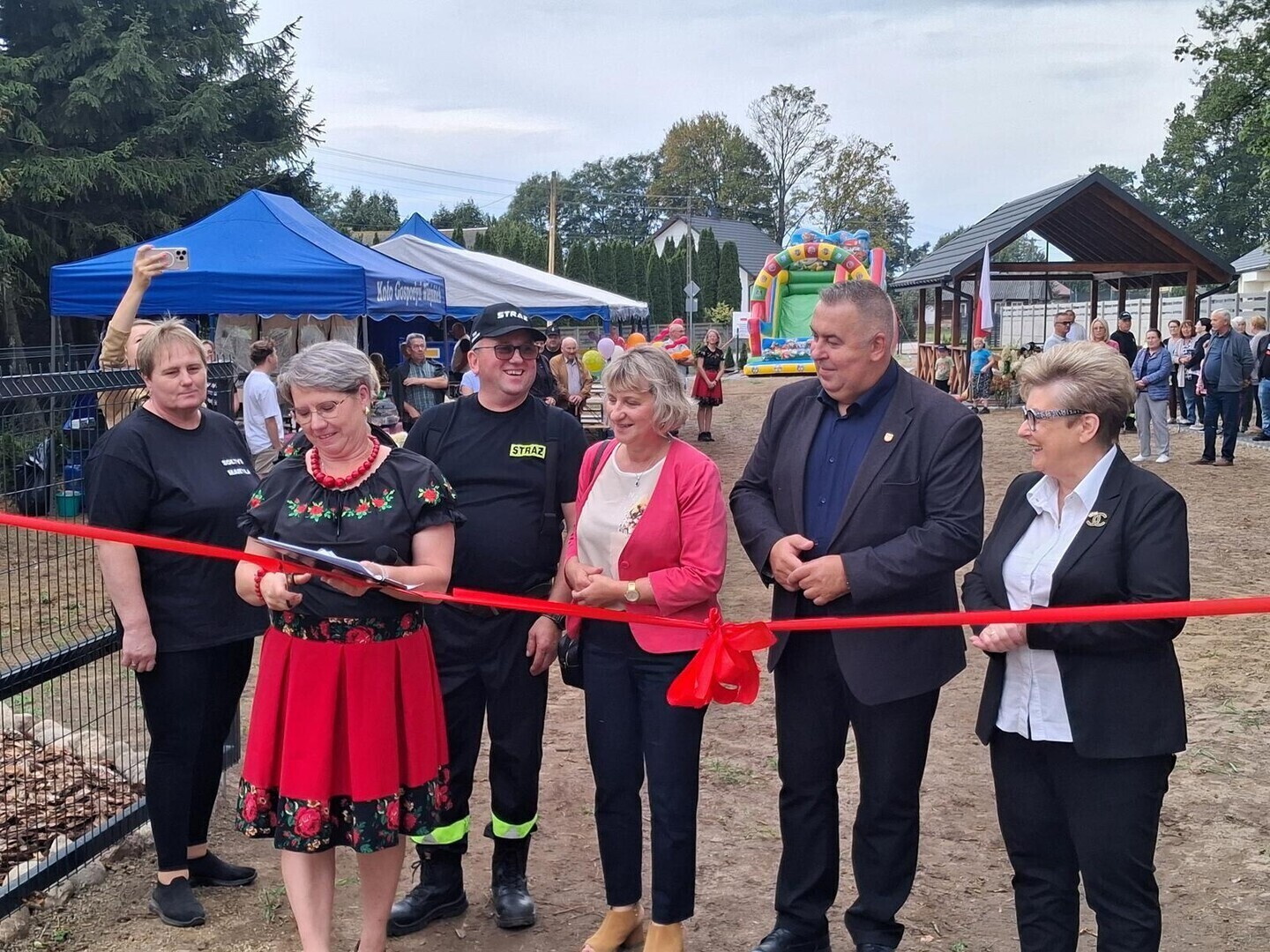 Adamów ma nową altanę miejsce spotkań dla wszystkich pokoleń