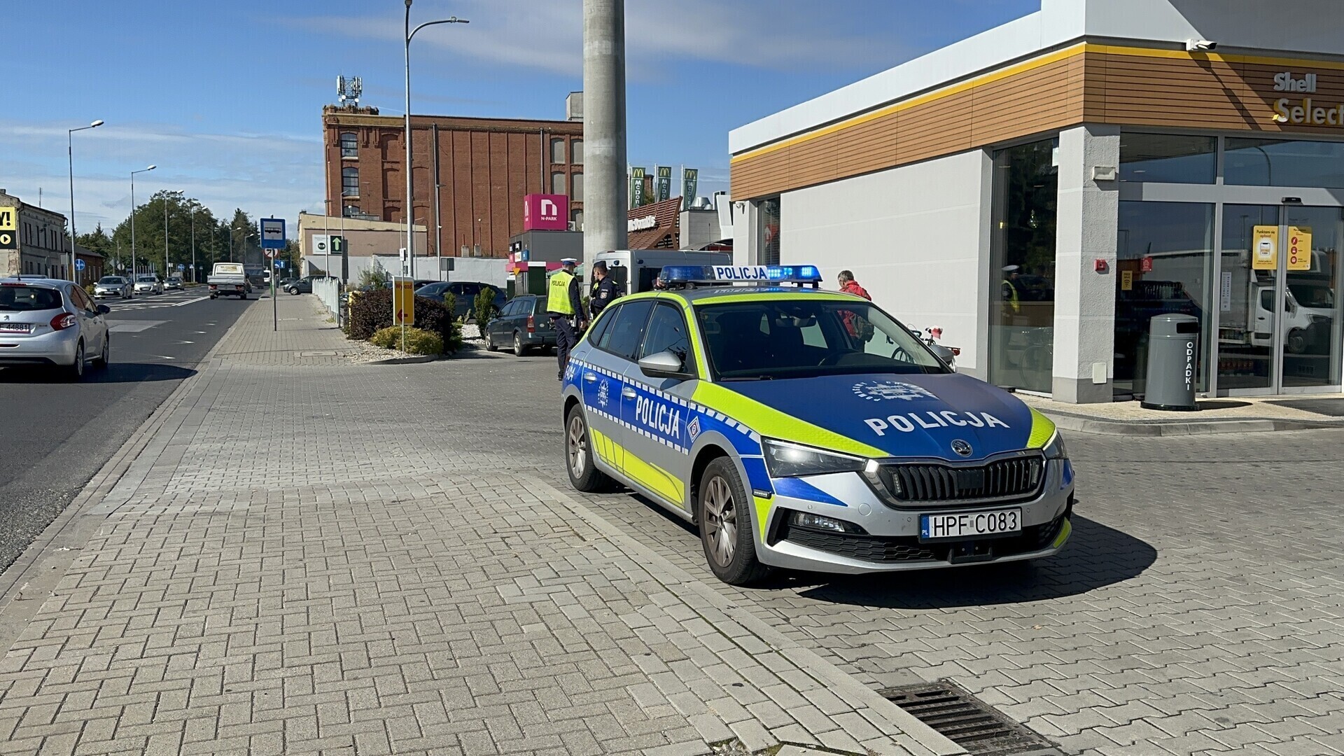 Potrącenie rowerzysty przy McDonalds na Sulejowskiej