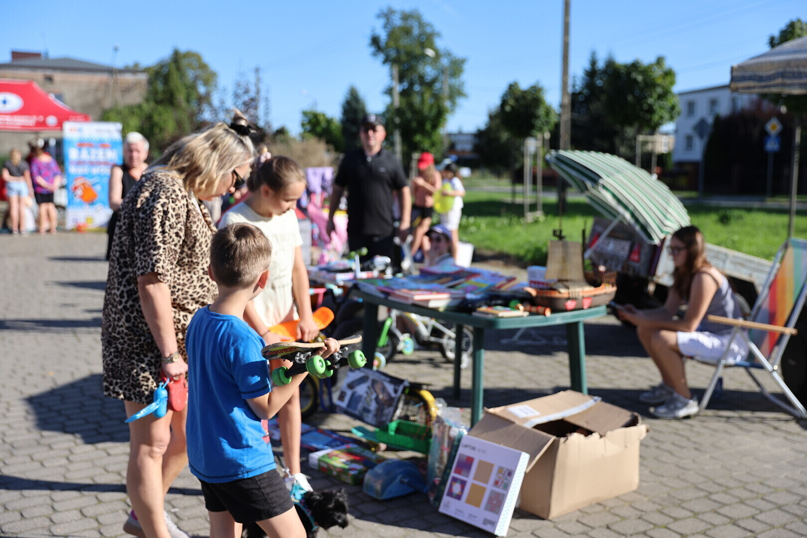 Wyprzedaż garażowa i piknik sąsiedzki Rady Osiedla Szczekanica