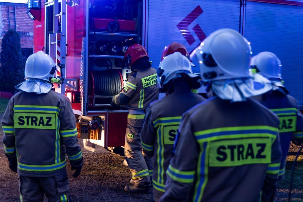 Strażacy z piotrkowskiego i bełchatowskiego kupią nowy sprzęt gaśniczy