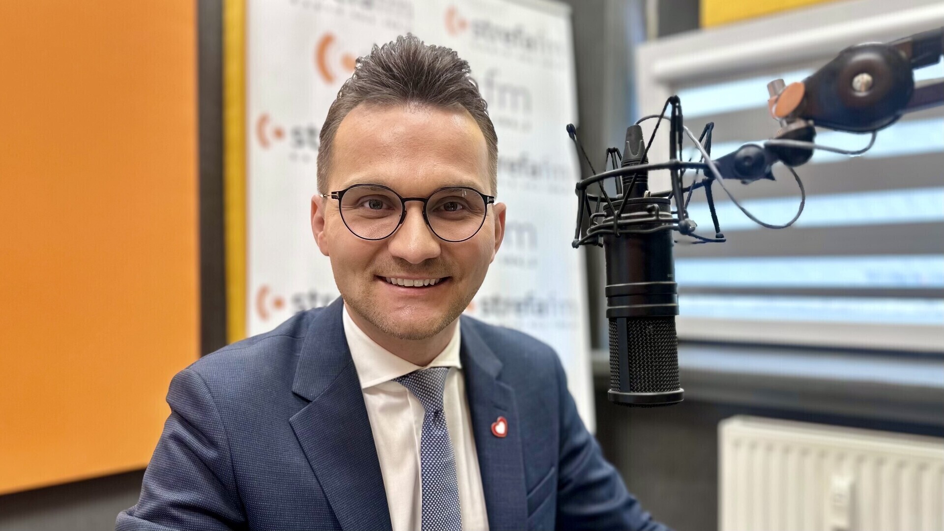 Poseł Adrian Witczak o remontach dróg infrastrukturze szkolnej edukacji zdrowotnej i referendum w Piotrkowie Trybunalskim