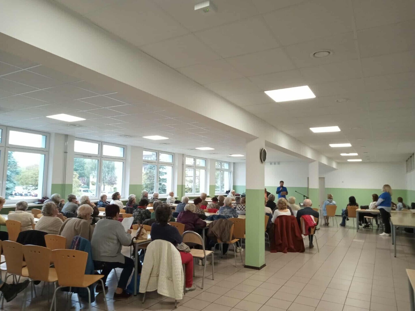 Osiedlowy Dzień Seniora - spotkanie pełne rozmów i muzyki