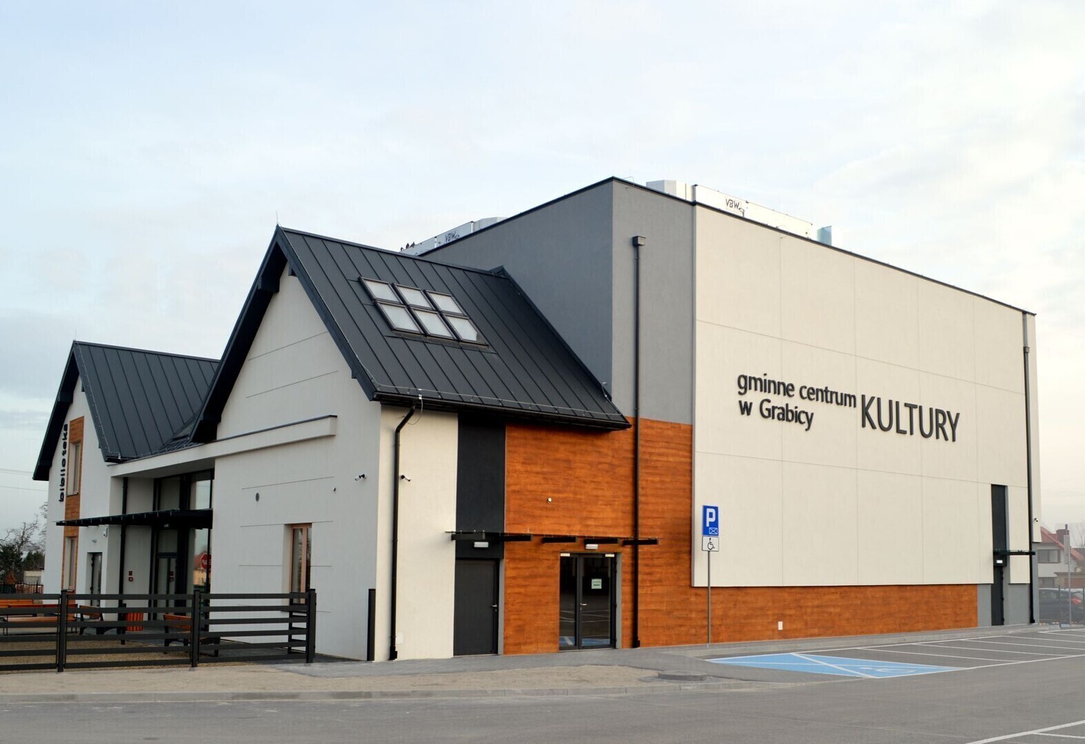 Gminne Centrum Kultury w Grabicy zaprasza na bezpłatne zajęcia w sezonie 20252026