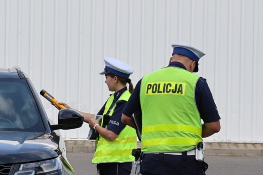 Kolizja i 27 promila. Piotrkowska policja zatrzymała nietrzeźwego 35-latka