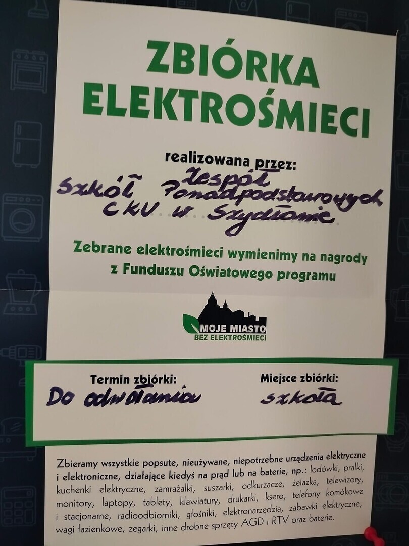 Akcja ekologiczna w ZSP CKU Szydłów zbierają elektrośmieci