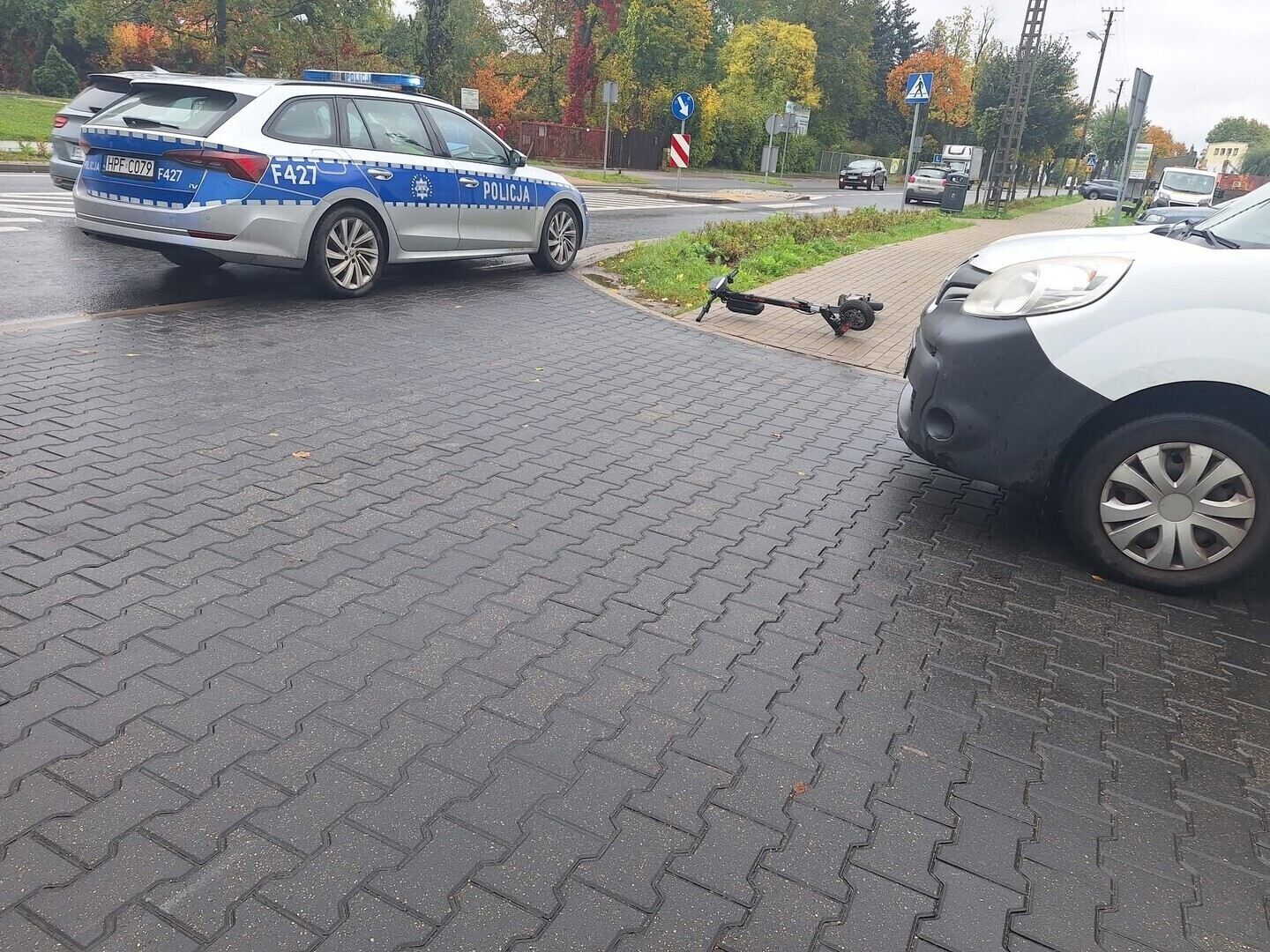 Wypadek z udziałem hulajnogisty na Wojska Polskiego