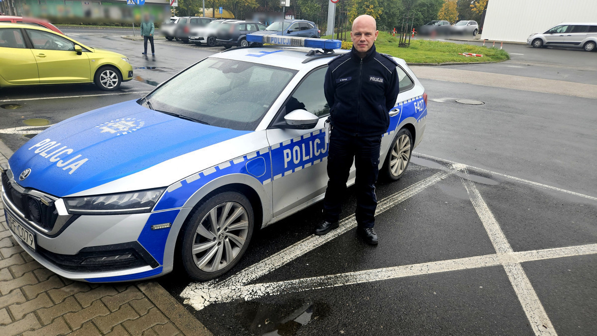 Czujny policjant udaremnił kradzież