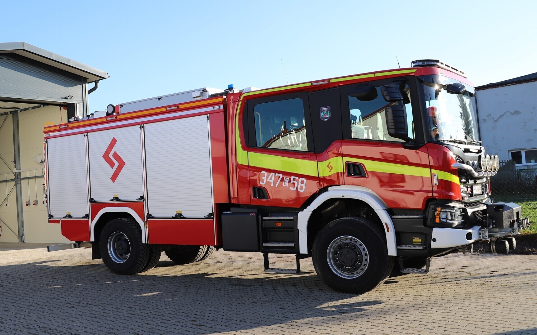 Nowy wóz dla OSP Gomulin z unijnym dofinansowaniem