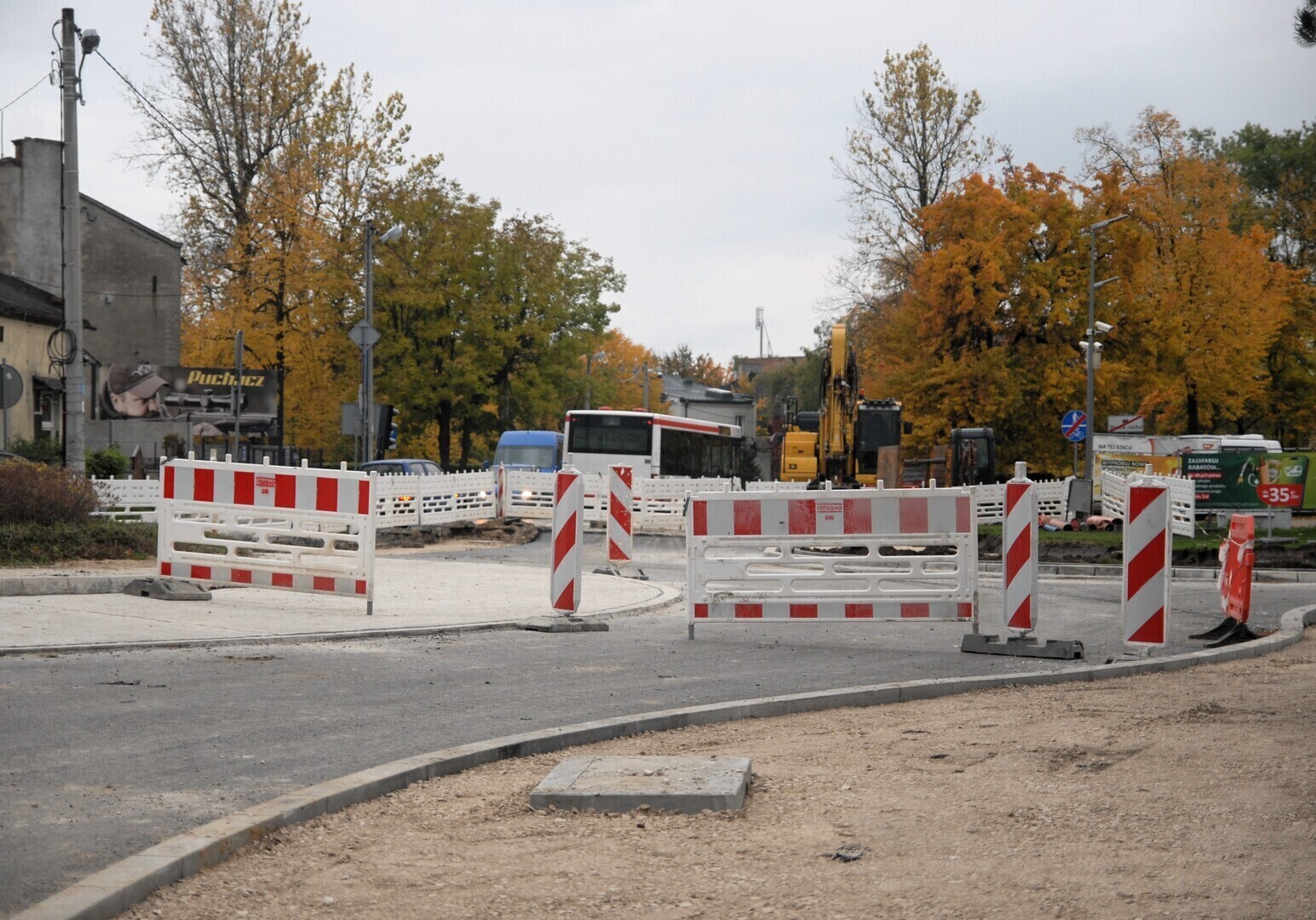 Nowa organizacja ruchu na rondzie Pecolta w Piotrkowie zmiany od 20 października