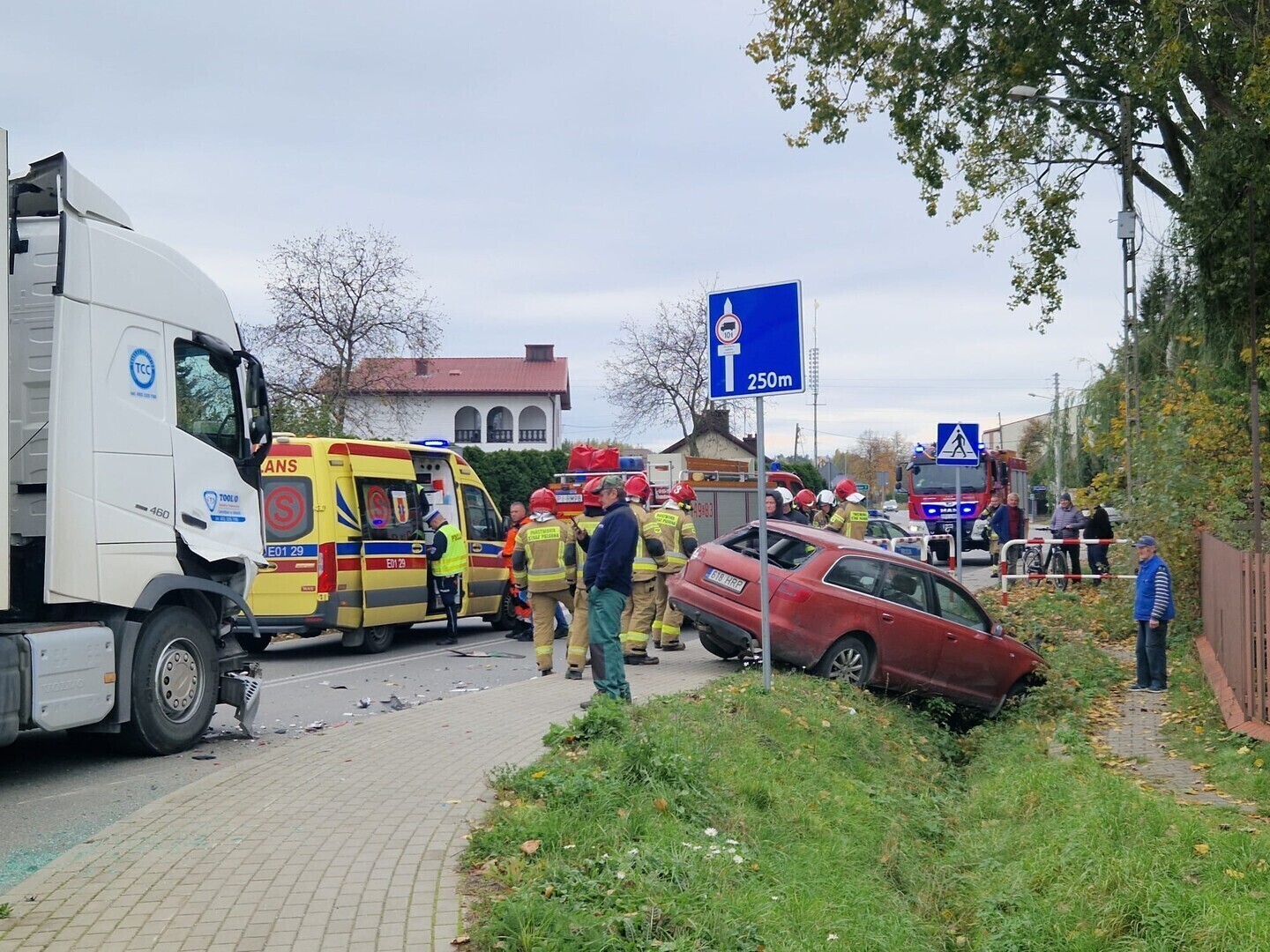 Pijany kierowca Audi spowodował wypadek w Siomkach. Miał ponad promil alkoholu we krwi