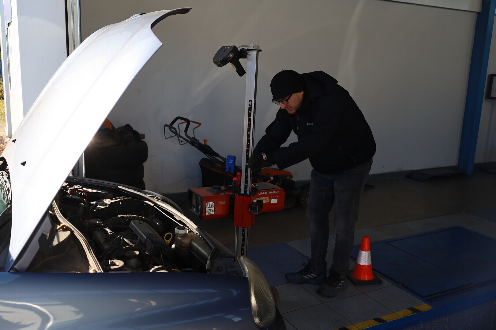 Sprawdź światła w swoim samochodzie dzisiaj w WORD Piotrków szansa na bezpłatną kontrolę