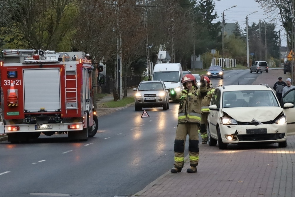 Wypadek na ul. Zalesickiej w Piotrkowie. Ruch wahadłowy