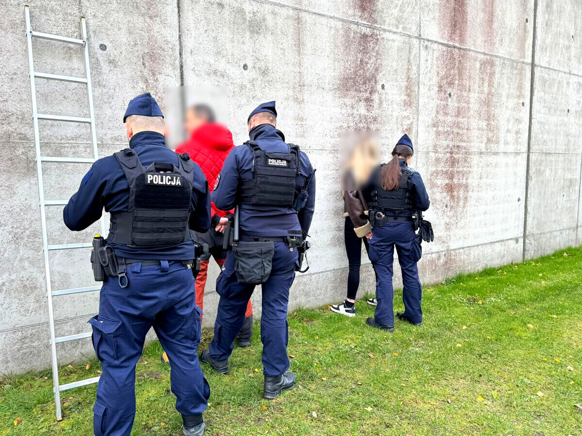 Pożar i udaremniona ucieczka osadzonego w piotrkowskim areszcie