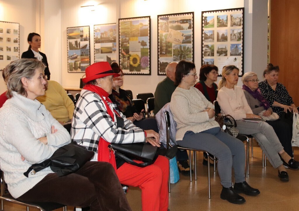 Świadome decyzje bezpieczny senior spotkanie z przedstawicielami ZUS w Ośrodku Edukacji Artystycznej MOK