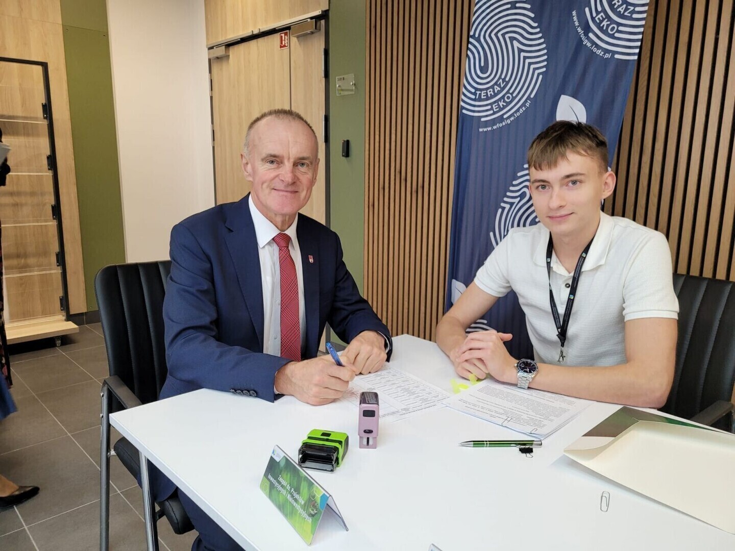 Gmina Gorzkowice stawia na ekologię podpisano umowę na usuwanie azbestu