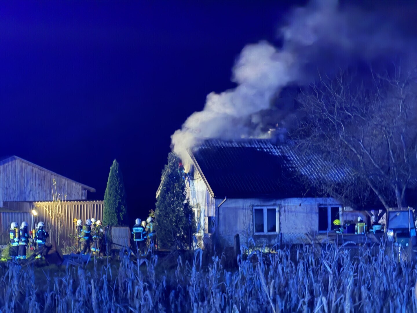 Wybuch gazu i groźny pożar w Poraju. 38-latek ciężko poparzony