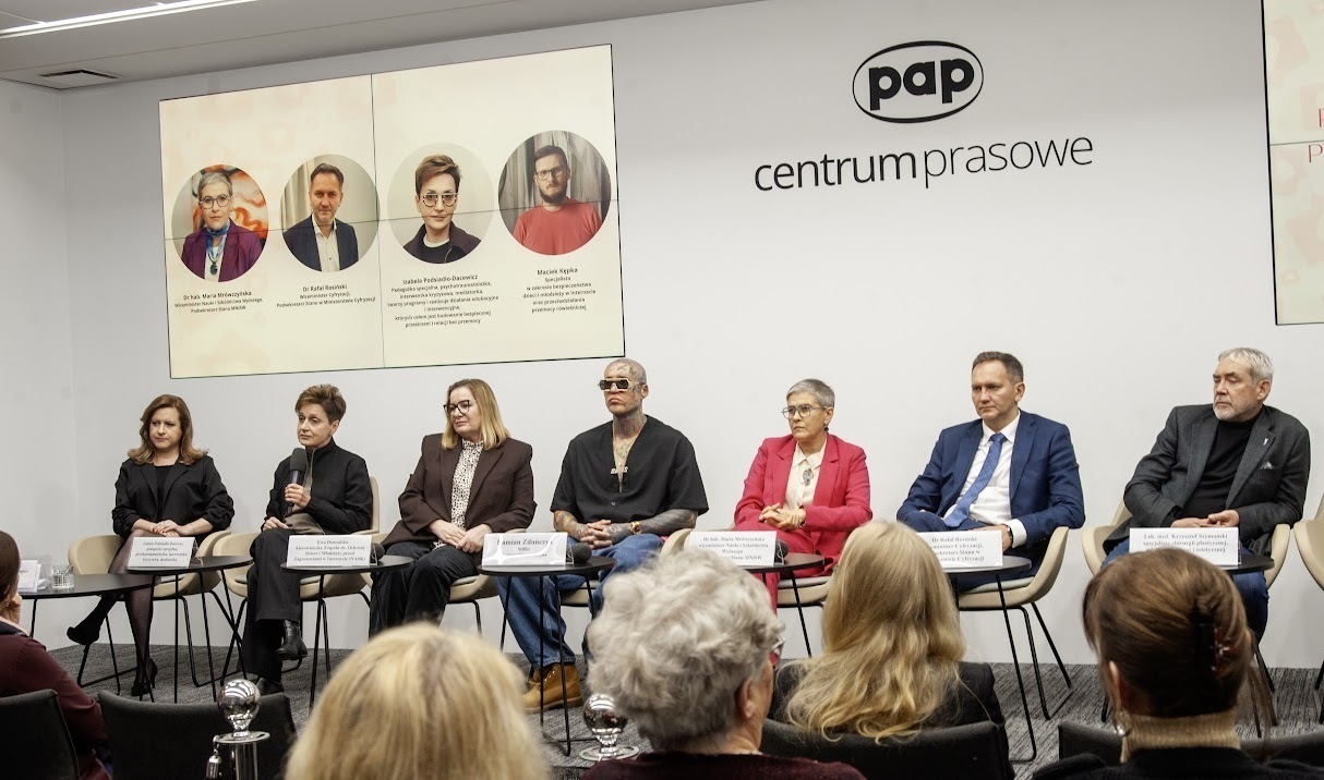 Sieci na dzieci stop cyberprzemocy - ogólnopolski projekt przeciw przemocy w Internecie