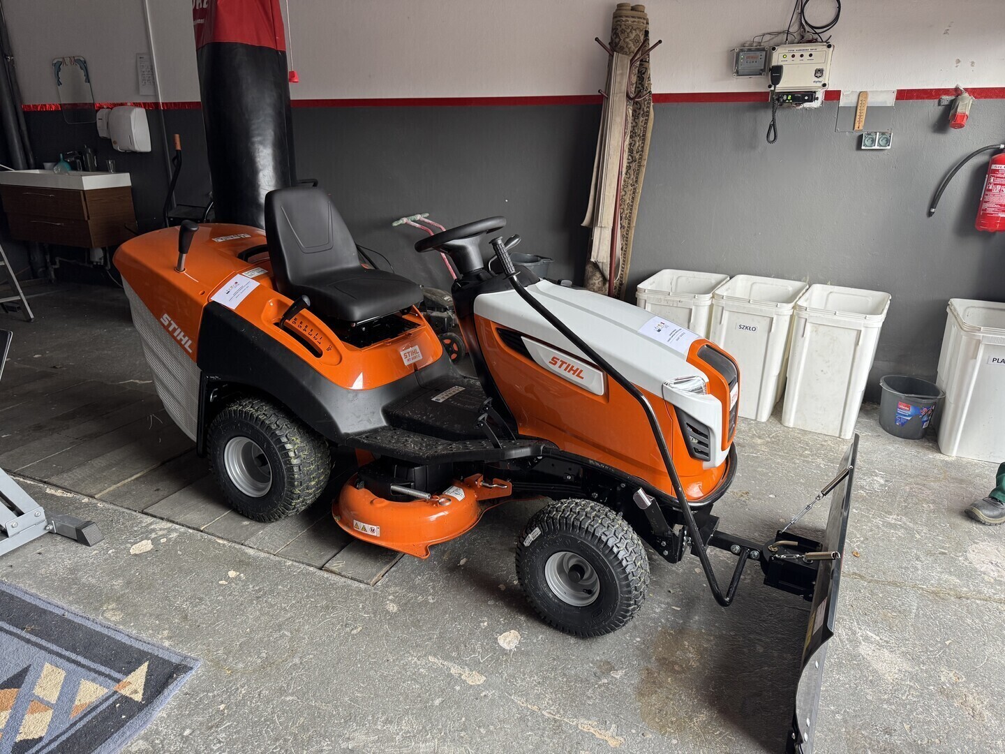 Parzniewice w gminie Wola Krzysztoporska mają wielofunkcyjny traktorek