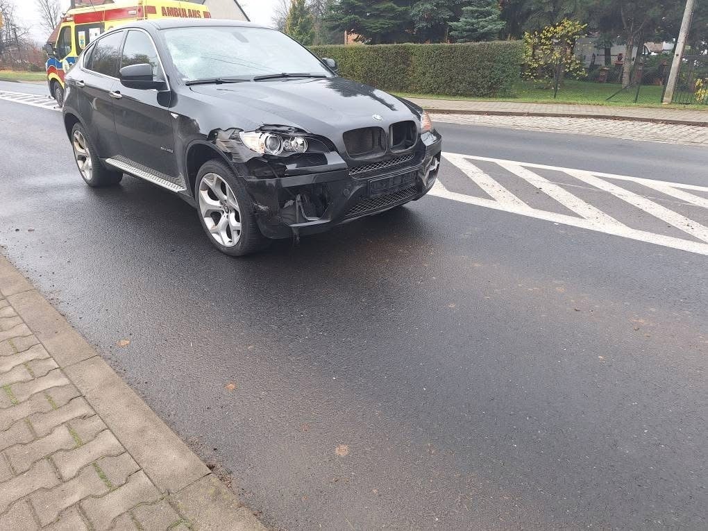 Potrącenie rowerzysty w Grabicy. 93-latek trafił pod opiekę ratowników