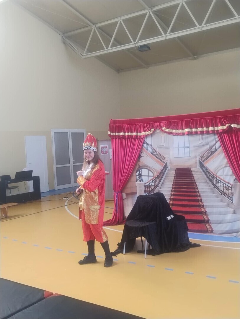 Bajka jak lekcja profilaktyczny spektakl dla najmłodszych uczniów Gminy Grabica