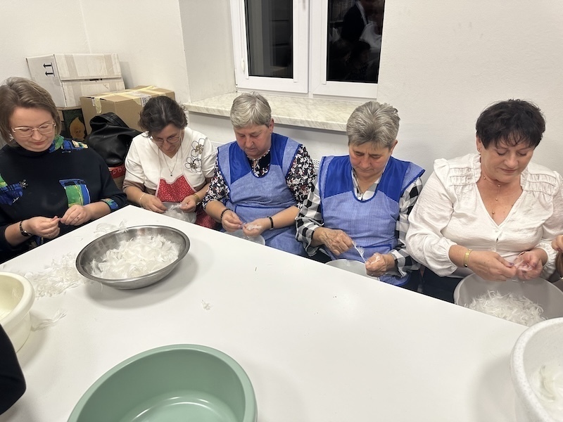 Tradycyjna pierzawka w gminie Wolbórz relacja z Goleszy Dużych