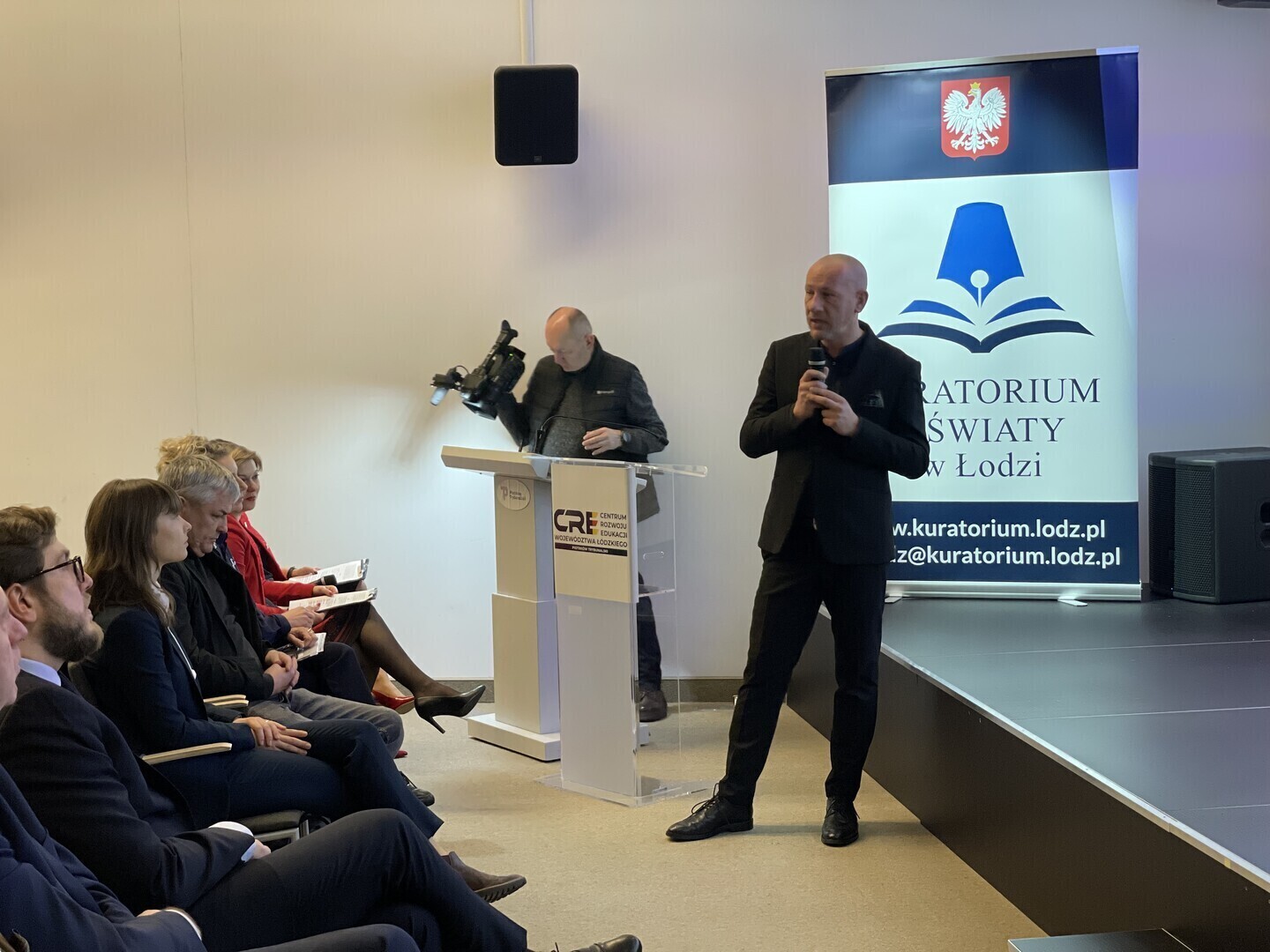 Konferencja Prawnicy i prawniczki na rzecz edukacji obywatelskiej eksperci prawa spotkali się z nauczycielami i młodzieżą w Piotrkowie Trybunalskim