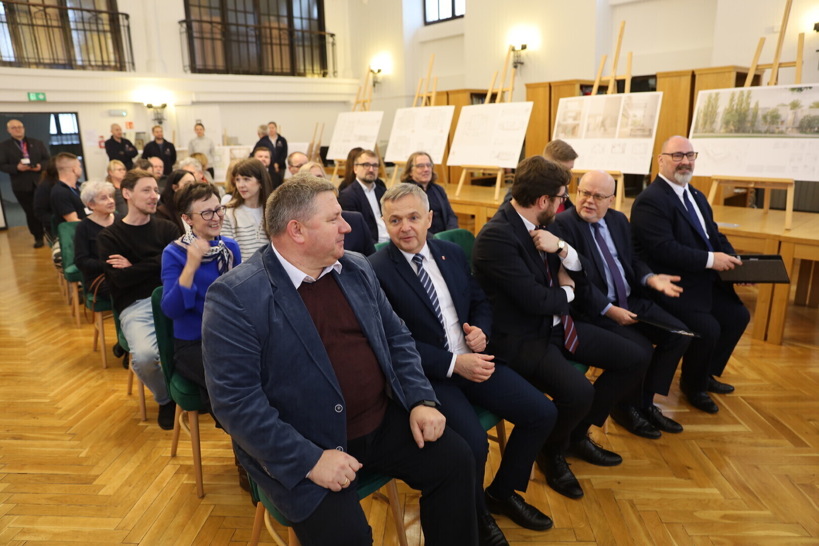 Co dalej z piotrkowską synagogą Prezentacja koncepcji nowej siedziby Archiwum otwiera dyskusję o przyszłości zabytku