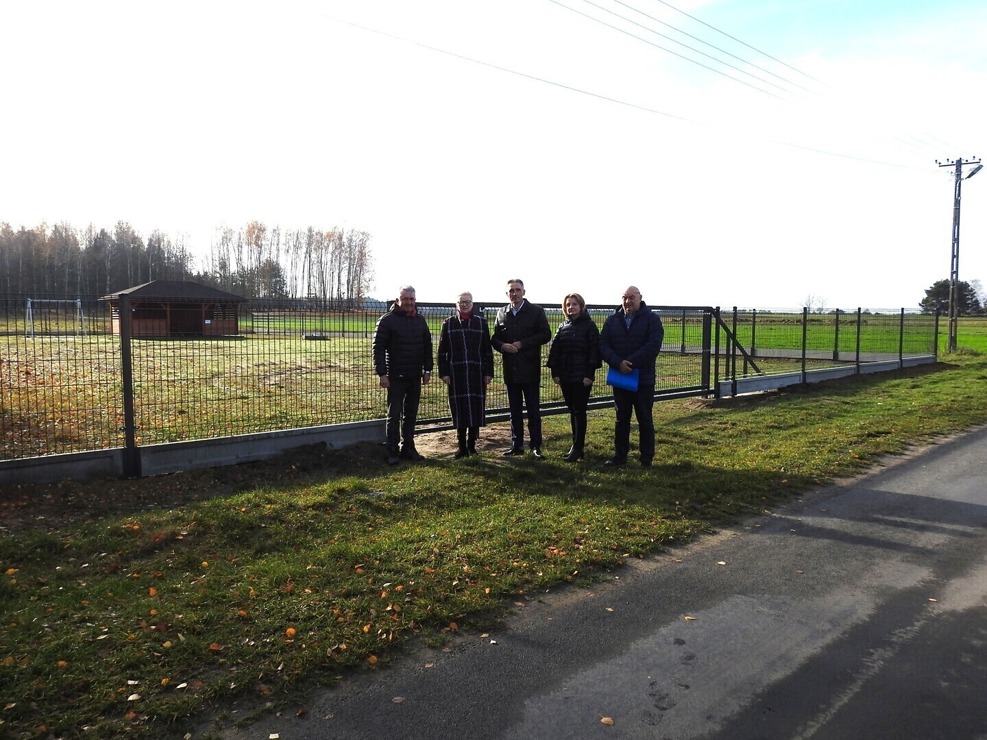 Zakończono budowę ogrodzenia wokół altany i placu zabaw w Kalinkowie