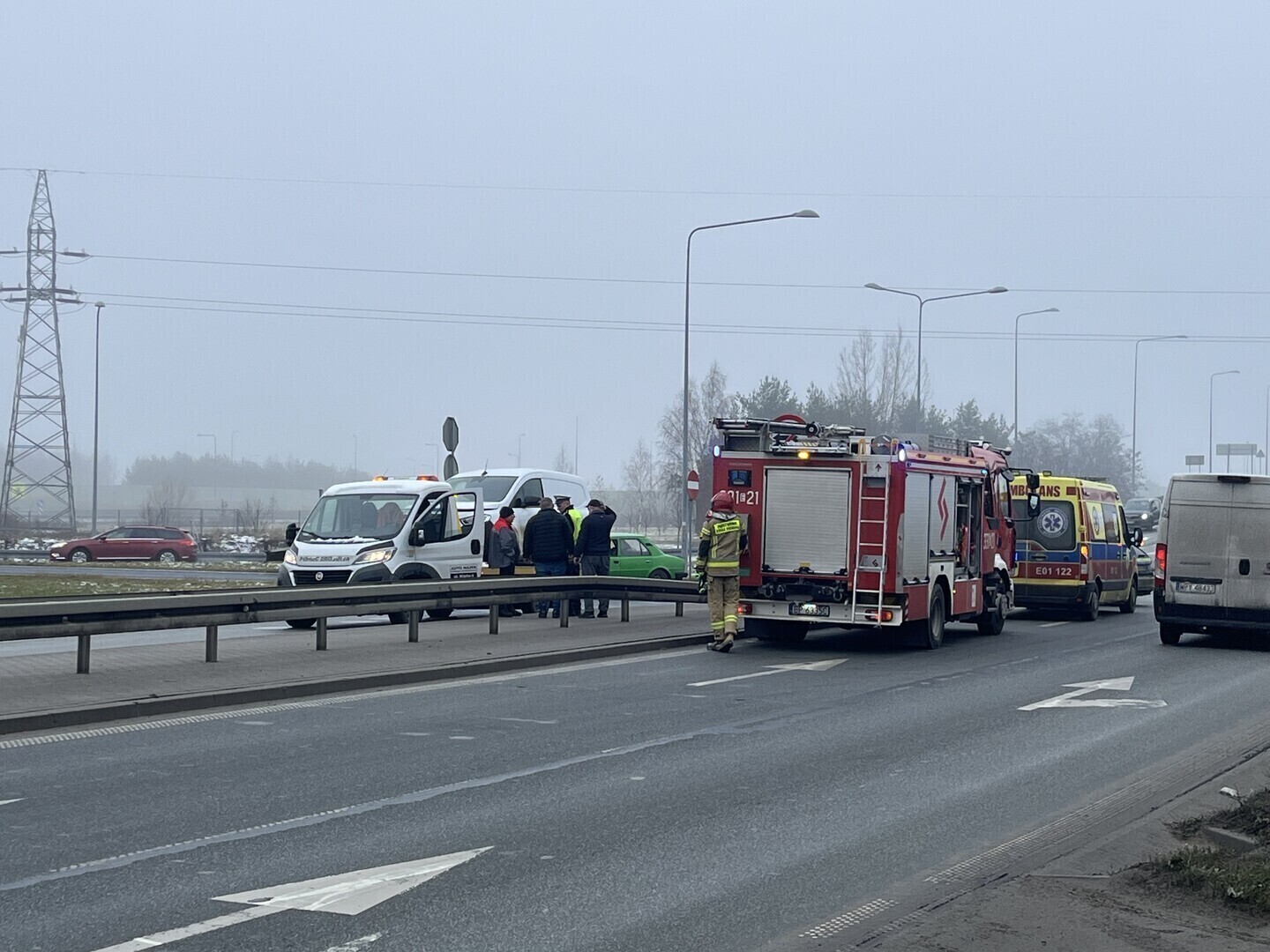 Zdarzenie drogowe DK 74 przy S8 w kierunku Moszczenicy Skoda nie zatrzymała się na STOP