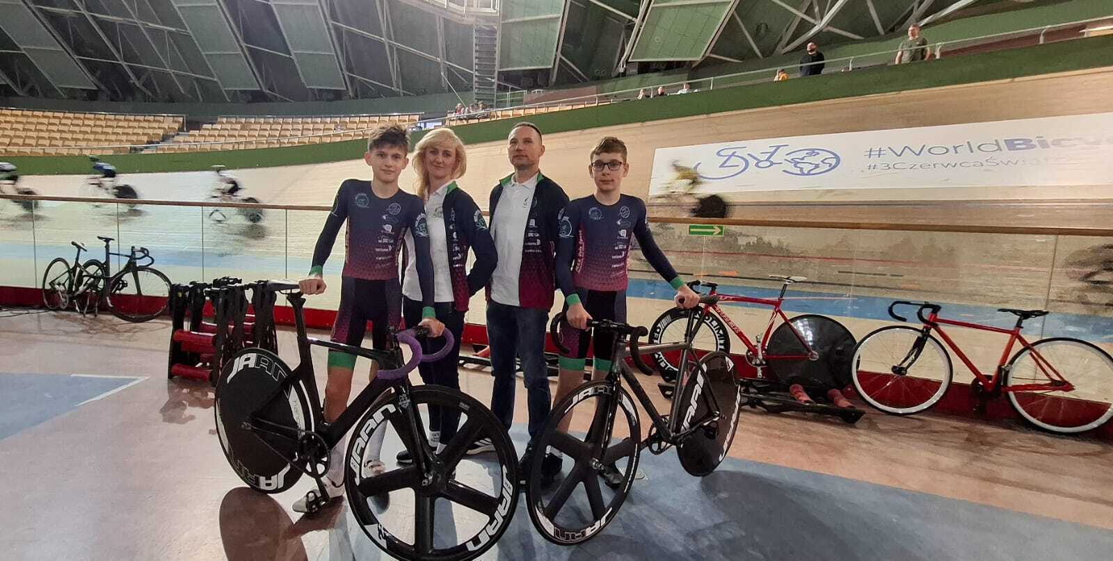 Piotrkowianie startowali na Mistrzostwach Polski Szkół Podstawowych w kolarstwie torowym