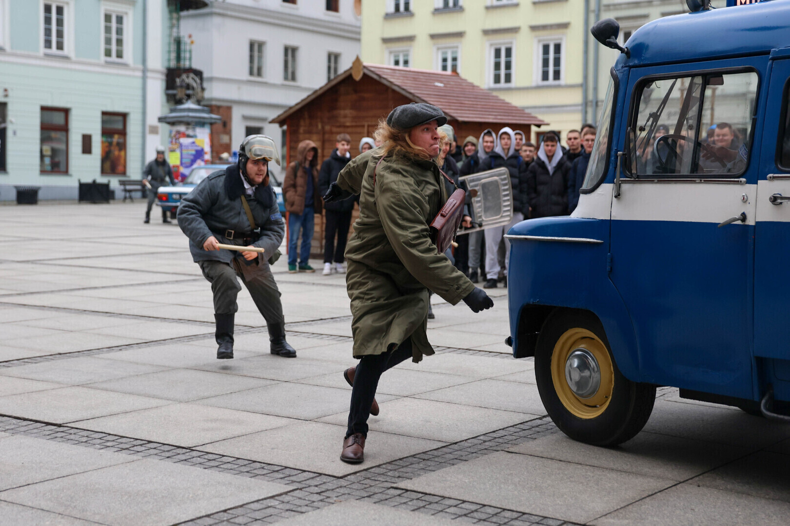 PRL wrócił na ulice Piotrkowa Takiej zabawy z cinkciarzami i konspiratorami jeszcze nie było