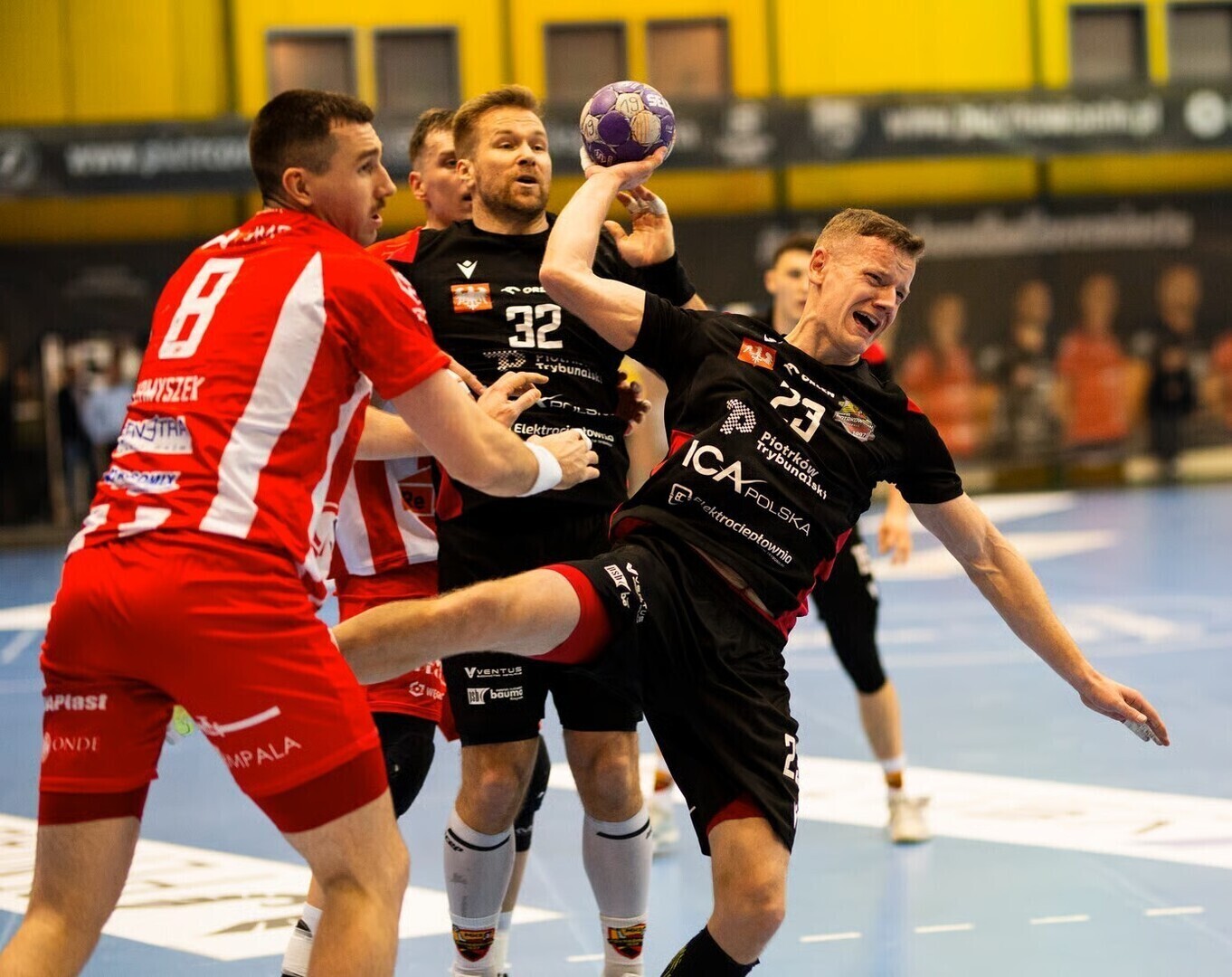 Piotrkowianin podejmował czołową drużynę Orlen Superligi. Rywal był za silny