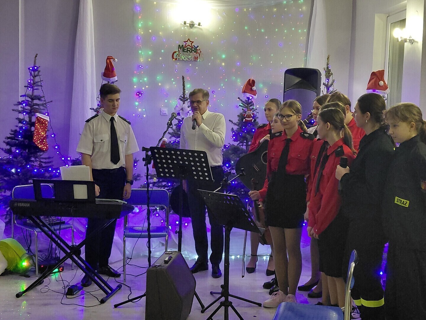 Wigilia Strażacka w OSP Jarosty kolędowanie i spotkanie mieszkańców