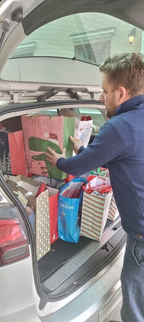 Piękna akcja przed świętami. 200 paczek dla mieszkańców DPS w Poniatowie i Łochyńsku