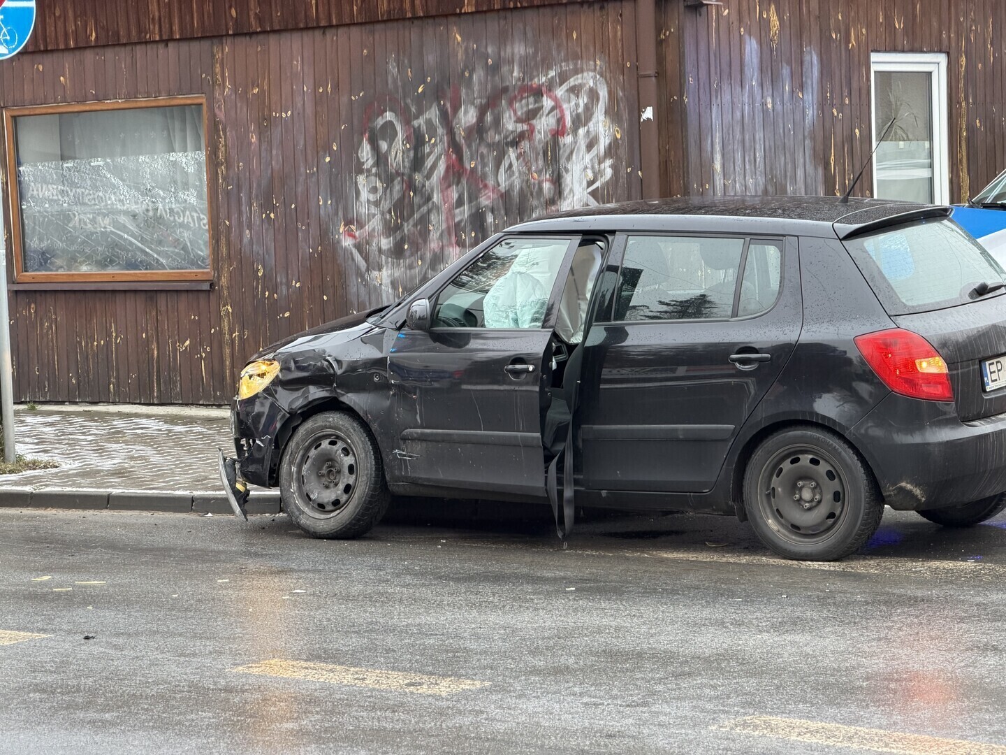 Zderzenie autobusu z osobówką na Jerozolimskiej. Ogromne korki w centrum Piotrkowa