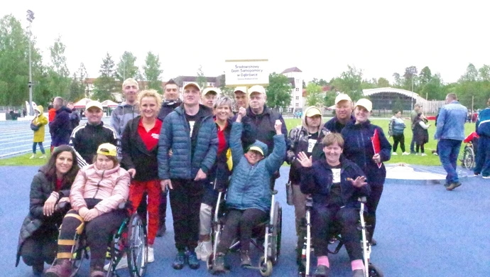 Uczestnicy Środowiskowego Domu Samopomocy w Dąbrówce na Wojewódzkiej Olimpiadzie Osób z Niepełnosprawnością Intelektualną