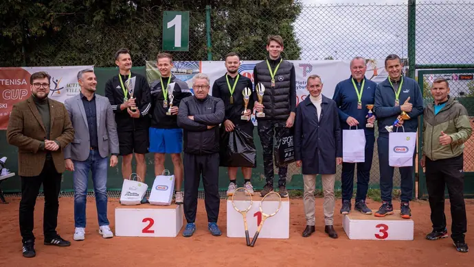 Letni sezon tenisowy w Piotrkowie zakończony turniejem deblowym o Puchar Prezydenta